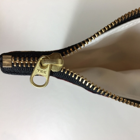 Red Rose & Leopard Print on Black 4x6 Coin Purse - Picture 3 of 4